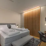 Bellevue Penthouse - Exclusive Design *